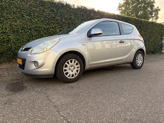 Hyundai i20 1.2i DynamicVersion Airco