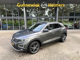 Volkswagen T-Roc 1.5 TSI Sport | ACC | CAM | CARPLAY | CLIMA | LED | PDC V&A | STUUR/STOELVERW. | VIRTUAL COCKPIT