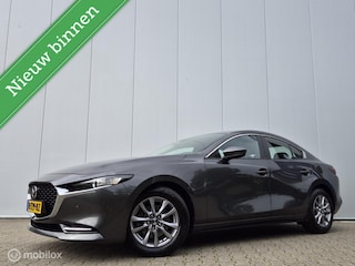 Mazda 3 2.0 E-SKYACTIV-X M HYBRID 180 COMFORT MET BOSE AUTOMAAT/KEYLESS/LED/CAMERA/STOEL-STUURVERWARMING/HEAD-UP/ADAPTIVE CRUISE