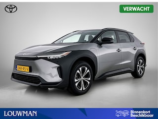 Toyota bZ4X Dynamic 71 kWh | BTW voertuig | Panoramadak | Stoel+stuurverwarming | 360 Camera | Elektrisch verstelbare bestuurdersstoel | Elektrische achterklep | Dodehoek detectie | Parkeersensoren voor+achter |
