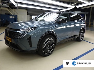 Peugeot 5008 GT Exclusive 73 kWh 7p | Fase 3 laden | SOH 99% | Lederen bekleding | Massage | Trekhaak | 20 Inch | NL auto |