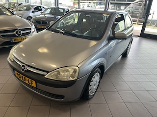 Opel Corsa 1.2-16V Njoy Eerste Eig NW APK BJ 2002 !!!