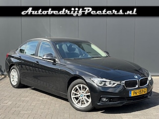 BMW 318i Aut. 2e eigenaar NL-auto LED Navi Cruise PDC
