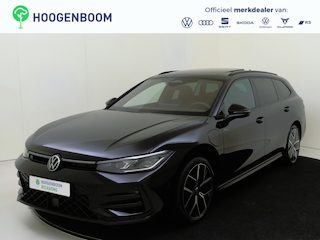 Volkswagen Passat Variant 1.5 eHybrid R-Line Edition | SoH 100% | Panoramadak | Trekhaak | Lederen bekleding 'Puglia' | Adaptieve demping | 360 camera | Head-up display | Harman/Kardon | Stoelverwarming voor en achter |
