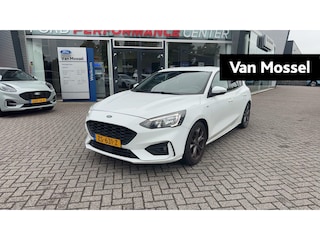 Ford Focus ST Line Business | 125PK | WINTER PACK | CLIMATE CONTROL | NAVIGATIE | APPLE CARPLAY/ANDROID AUTO | KEYLESS ENTRY | PRIVACY GLASS |