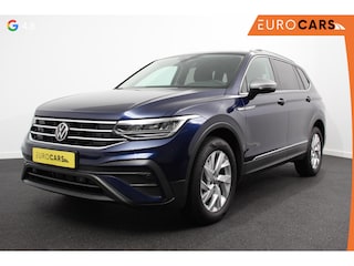 Volkswagen Tiguan 1.5 TSI 150pk DSG Life 7p. Navigatie Climate Control Adaptieve cruise control Achteruitrijcamera Trekhaak Virtual Cockpit Elektrische achterklep Stoelverwarming Led Lichtmetalen velgen Parkeersensoren