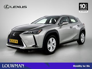Lexus UX 250h Business Line | Parkeersensoren | Achteruitrijcamera | Apple Carplay & Android Auto |