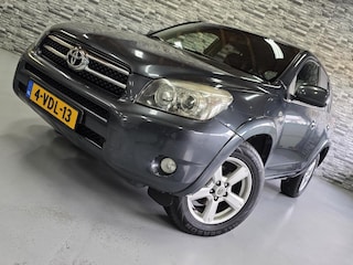 Toyota RAV4 2.2 D4-D D-CAT Executive (BTW auto) Nieuwe APK!
