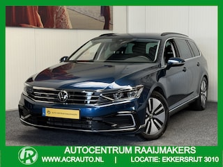 Volkswagen Passat VARIANT 1.4 TSI PHEV GTE BUSINESS NAVIGATIE ADAPTIVE CRUISE CONTROL CLIMATE CONTROL APPLE CARPLAY/ANDROID RIJSTROOKSENSOREN KEYLESS GO ACHTERUITRIJCAMERA UITKLAPBARE TREKHAAK ZEER MOOI !!