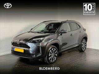Toyota Yaris Cross 1.5 Hybrid 115 First Edition + Winterpack | Stoel / Stuur en voorruitverwarming | Parkeersensoren |