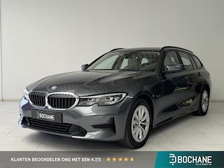 BMW 3-serie Touring 330e Business Edition Plus | Leder | Achteruitrijcamera | Panoramadak | Stoelverwarming |