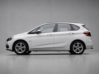 BMW 2-serie Tourer 225xe iPerformance Sport (NAVI,PDC,CLIMATE,CRUISE,LED,ELEKTRISCH PAKKET,SPORTSTOELEN,LM VELGEN)