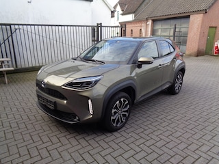 Toyota Yaris Cross 1.5 VVT-I Hybrid 116pk CVT TEAM Edition bij Toyota specialist / rijklaarprijs