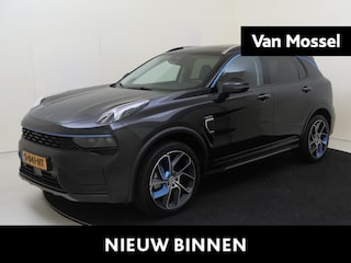 Lynk & Co 01 1.5 | Paroramadak | Stoelverwarming | Navigatie | Achteruitrijcamera | Parkeersensoren voor/achter | Carplay/Android auto