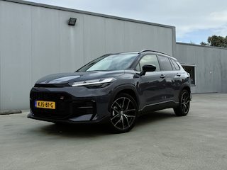 Toyota Corolla Cross Hybrid 180 GR Sport Automaat | Elektrische achterklep | Navigatie | Stoel/stuur verwarming | Cruise control adaptief |