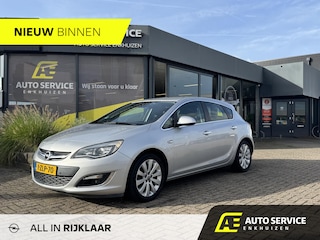 Opel Astra 1.4 Turbo Cosmo Rijklaar incl. beurt en 6 maanden garantie | Camera | LM | PDC | Navigatie | Trekhaak | Geheel dealer onderhouden bij ons!