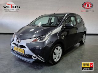 Toyota Aygo 1.0 VVT-i x-play Automaat / achteruitrijcamera