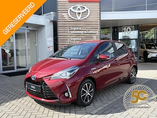 Toyota Yaris 1.5 Hybrid DESIGN STOELVERW CRUISE CLIMA CAMERA BLUETOOTH LM-VELGEN 4S-BANDEN PRIVACY GLASS LED