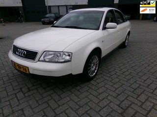 Audi A6 Limousine 2.4 5V Advance benzine / LPG