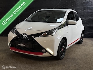 Toyota Aygo 1.0 VVT-i x-clusiv CAMERA CRUISE AIRCO VELGEN