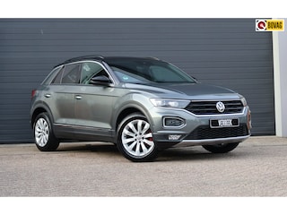 Volkswagen T-Roc 1.5 TSI Sport Led/PDC/Navi/Cruise/Trekhaak/