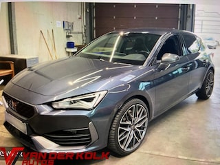 Cupra Leon 1.4 e-Hybrid VZ Business