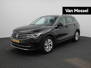 Volkswagen Tiguan 1.5 TSI Elegance 150 PK| Dealeronderhouden | Trekhaak | Navigatie | Achteruitrijcamera | Climatronic ( 3 zones ) | Parkeersensoren + Assistent | Achterklep Elektrisch
