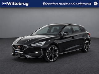 Cupra Leon 1.4 e-Hybrid DSG VZ Performance / Panorama dak / Supersport stuurwiel / Stoel verwarming / 19'' LMV