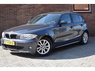 BMW 116i High Executive '05 Motor loopt rauw