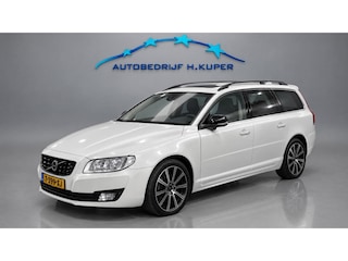 Volvo V70 2.0 T4 Inscr. Ed. | Pano | Trekhaak | Cruise | Navi |