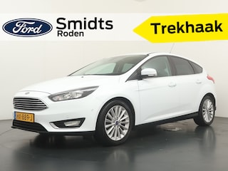 Ford Focus 125PK Titanium Edition 5DRS | Trekhaak | Privacy glass | 17-inch | All seasonsbanden |