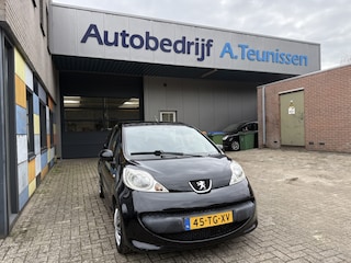 Peugeot 107 1.0-12V XS