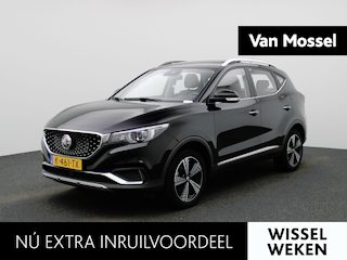 MG ZS EV Luxury 45 kWh | Automaat | Panoramadak | Leder | Navigatie | Airco | Achteruitrijcamera | Apple Carplay / Android Auto | Stoelverwarming | Lichtmetalen Velgen | Trekhaak