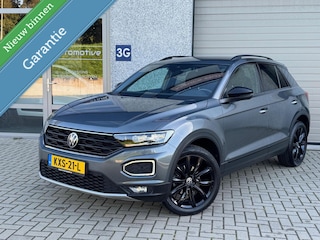 Volkswagen T-Roc 1.5 TSI Sport Black Style Virtual/Camer/Stoelverw/ACC/CarPlay