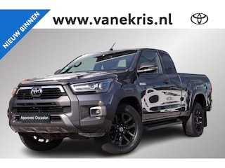 Toyota Hilux 2.8 D-4D Xtra Cab Invincible, sperdifferentieel, Euro 6, Trekhaak, Treeplanken, Climate control.