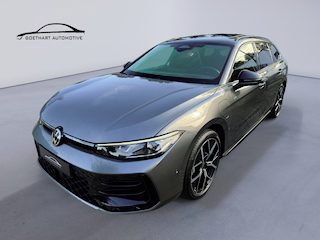 Volkswagen Passat Variant 1.5 eHybrid R-Line Edition 272pk / 5 JR Garantie / Pano / Leer / Trekhaak / H-K / Hud / Keyless / 360