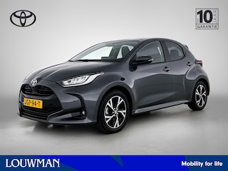 Toyota Yaris 1.5 Hybrid 115 Dynamic | Parkeersensoren V+A | Blindspot | Stuur-Stoelverwarming |