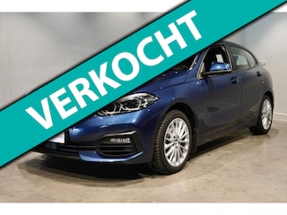 BMW 120i Business Edition Dealer onderhouden|Trekhaak|NAP