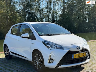 Toyota Yaris 1.5 Hybrid Active 1e eigenaar dealer onderhouden achteruit camera navigatie cruis control stoelverwarming airco