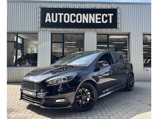 Ford Focus 2.0 ST, VOL LEDER, NAVI, CRUISE, XENON