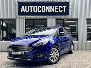 Ford S-MAX 1.5 Titanium. NAVI, CRUISE, CLIMA, STOELVERWARMING.