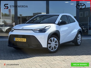 Toyota Aygo Hybrid 115 play