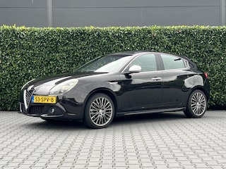 Alfa Romeo Giulietta 1.4 T Distinctive, NL AUTO, NAP LOGISCH, PANORAMADAK, BOSE, CRUISE CONTROL, CLIMATE CONTROL, LICHTMETAAL 18"