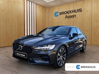 Volvo S60 2.0 B4 Plus Dark | Trekhaak | Stoel + Stuur Verwarming | Camera | Keyless Start / Entry | DAB |