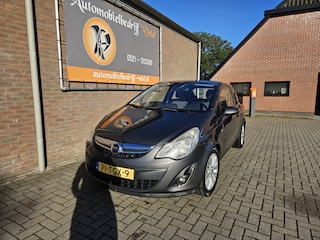 Opel Corsa 1.4-16V Cosmo