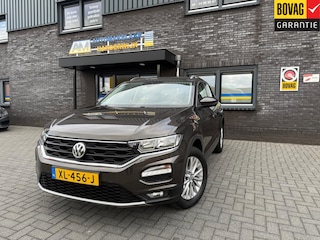 Volkswagen T-Roc 1.5 TSI Style | 1E EIGENAAR | 3/6/12 MND GARANTIE | AUTOMAAT | ACC | NAVI | CARPLAY | DAB | LMV |