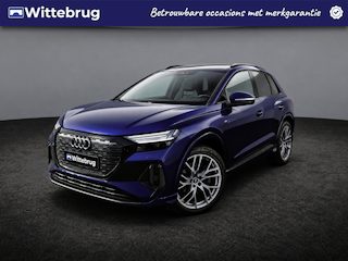 Audi Q4 40 Launch edition S Competition 77 kWh 204pk / Panorama schuifdak / Navigatie / LM 21 inch / Warmtepomp / Matrix LED
