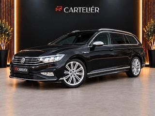 Volkswagen Passat Variant 1.5 TSI R-Line 150PK | Digital Dash | IQ Drive | Trekhaak | Carplay | Stoelverwarming | Adaptive Cruise | Stoelmassage | Font & Lane Assist | Automaat | Camera | Draadloze Telefoonlader | Half Leder - Alcantara | F1 Flippers