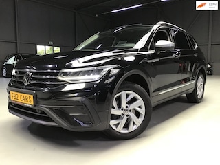 Volkswagen Tiguan 2.0 TDI Life I EX BPM I EX BTW I New Remmen + Kln Brt I Head Up I Digital Dash I Clima I Cruise I 150PK
