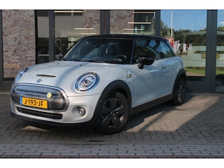 Mini Mini Charged 33 kWh | head-up display | Bluetooth | Airco | 3 deurs